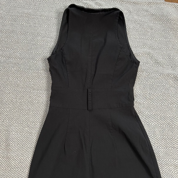 Le Château⎪Sleeveless Tuxedo Dress - Picture 4 of 10